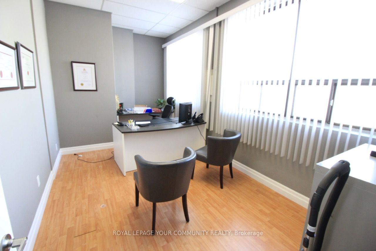 #202 - 81 Sheppard Avenue Property Photo 3