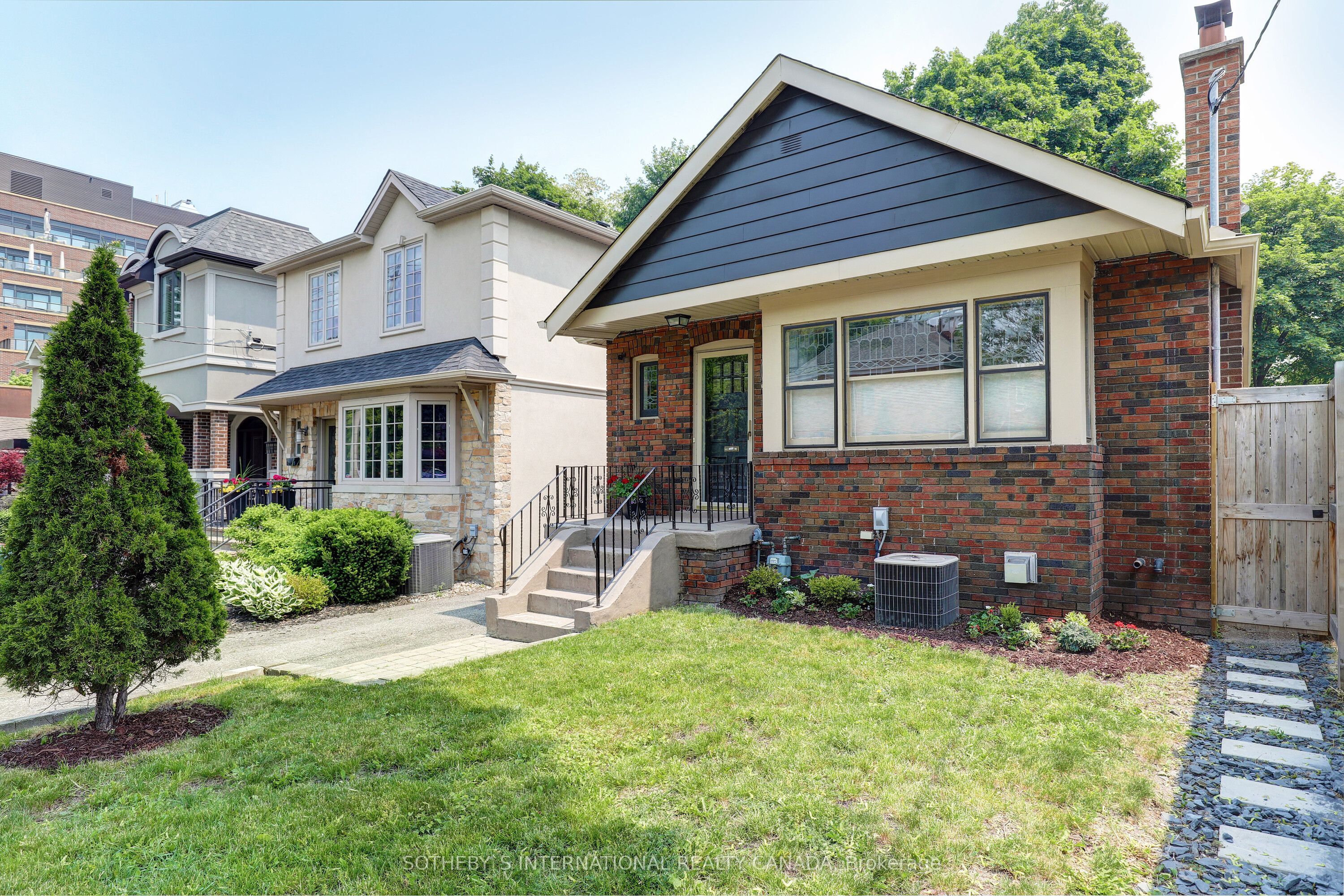 19 Southvale Drive Property Photo 2