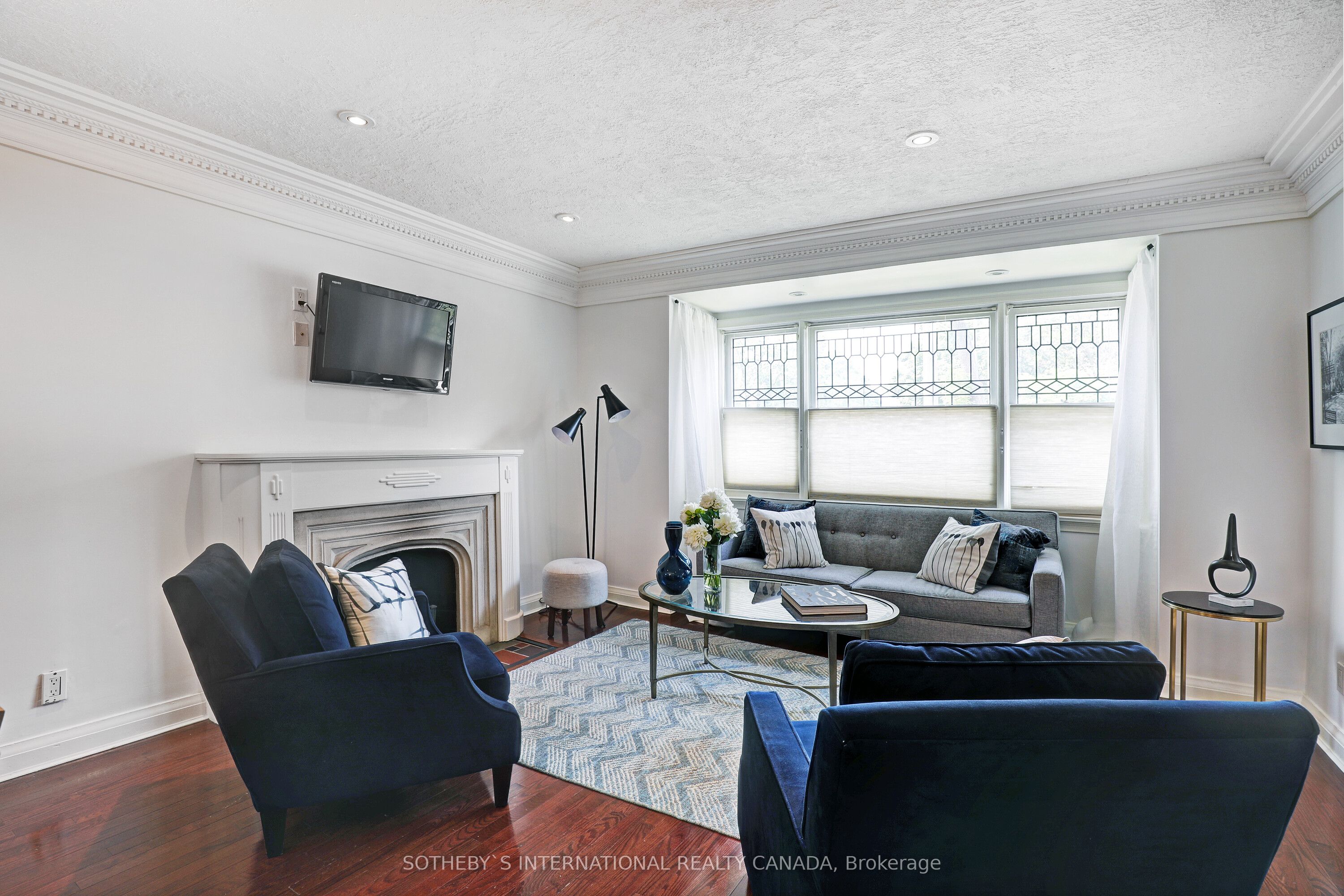19 Southvale Drive Property Photo 6