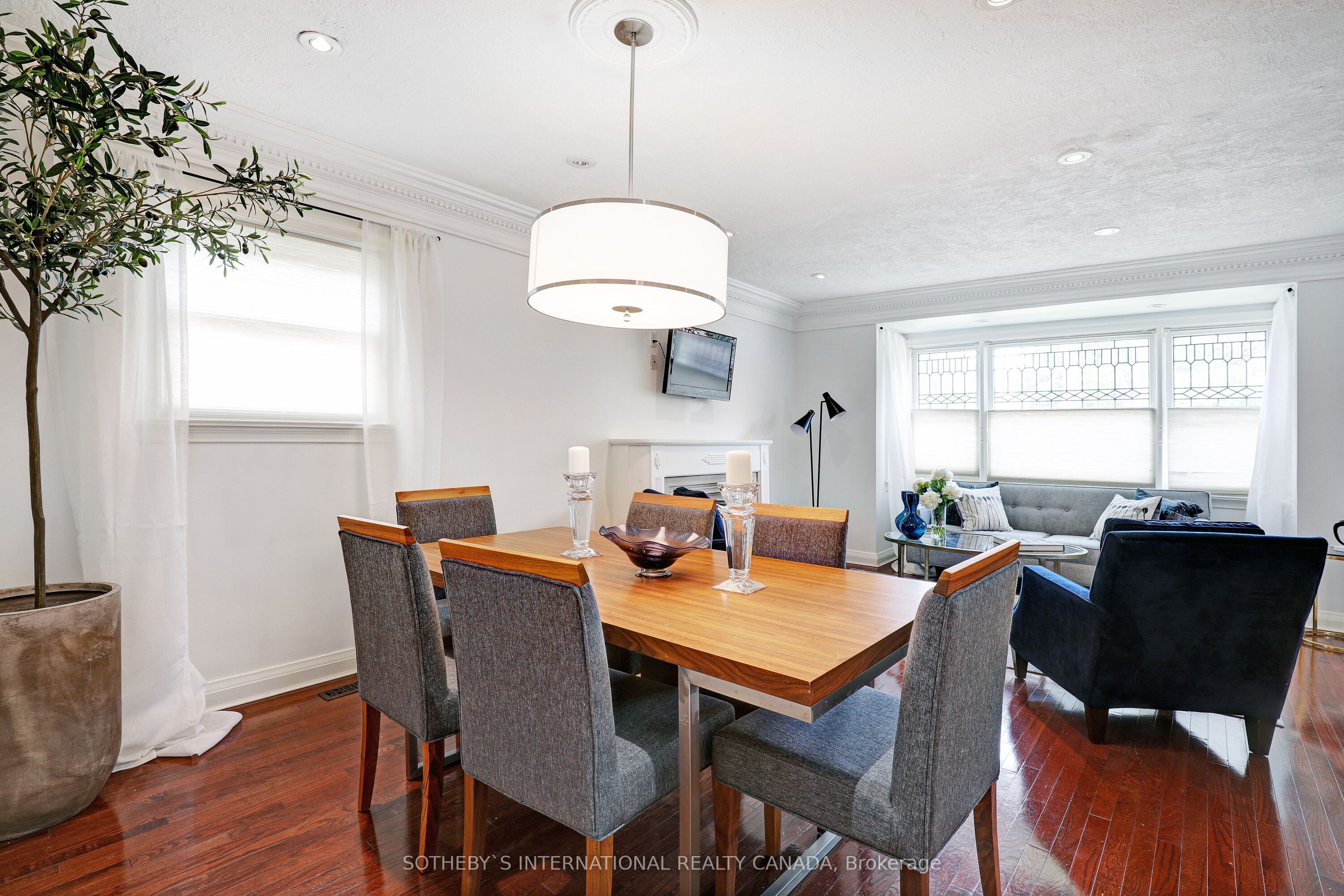 19 Southvale Drive Property Photo 9