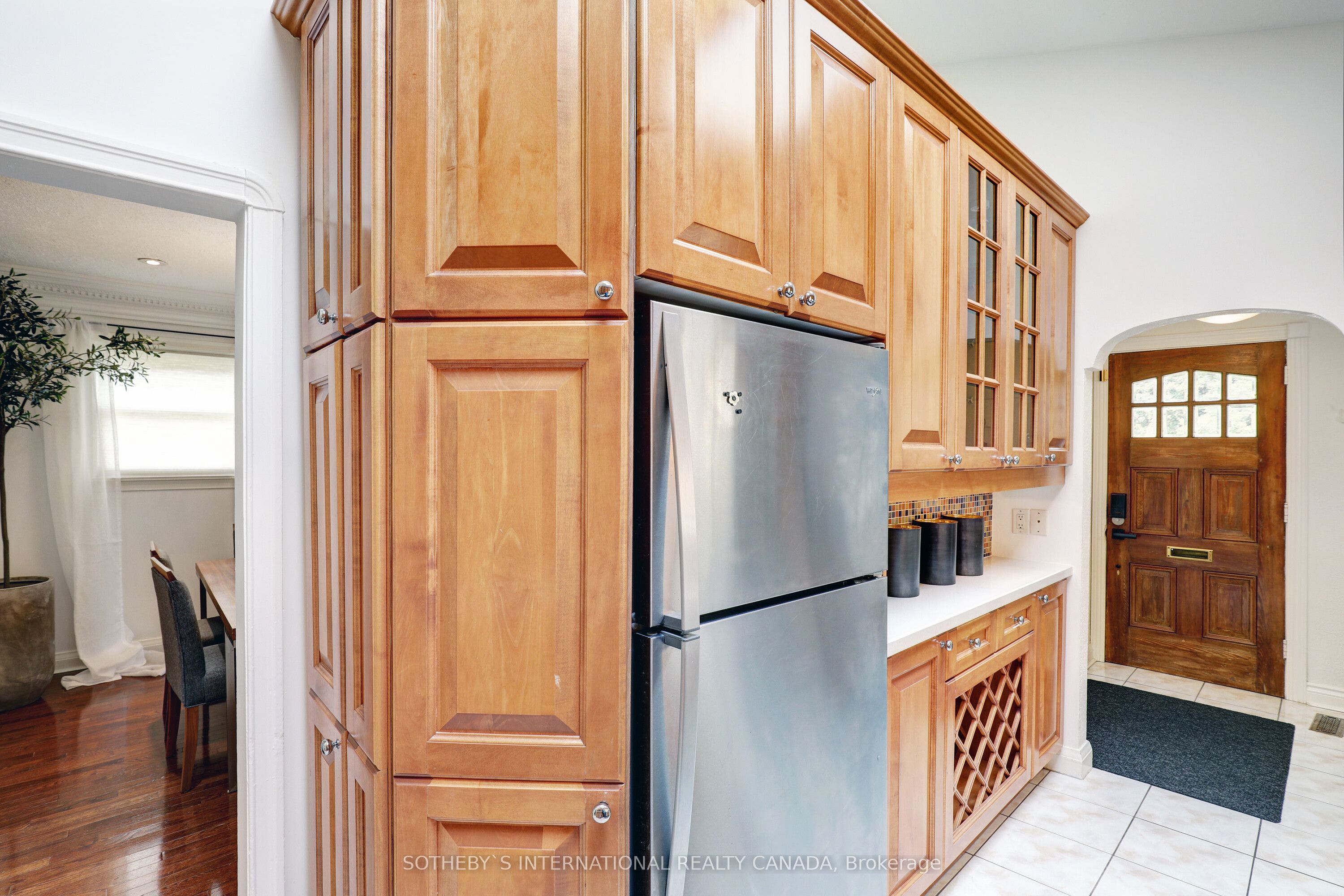 19 Southvale Drive Property Photo 12