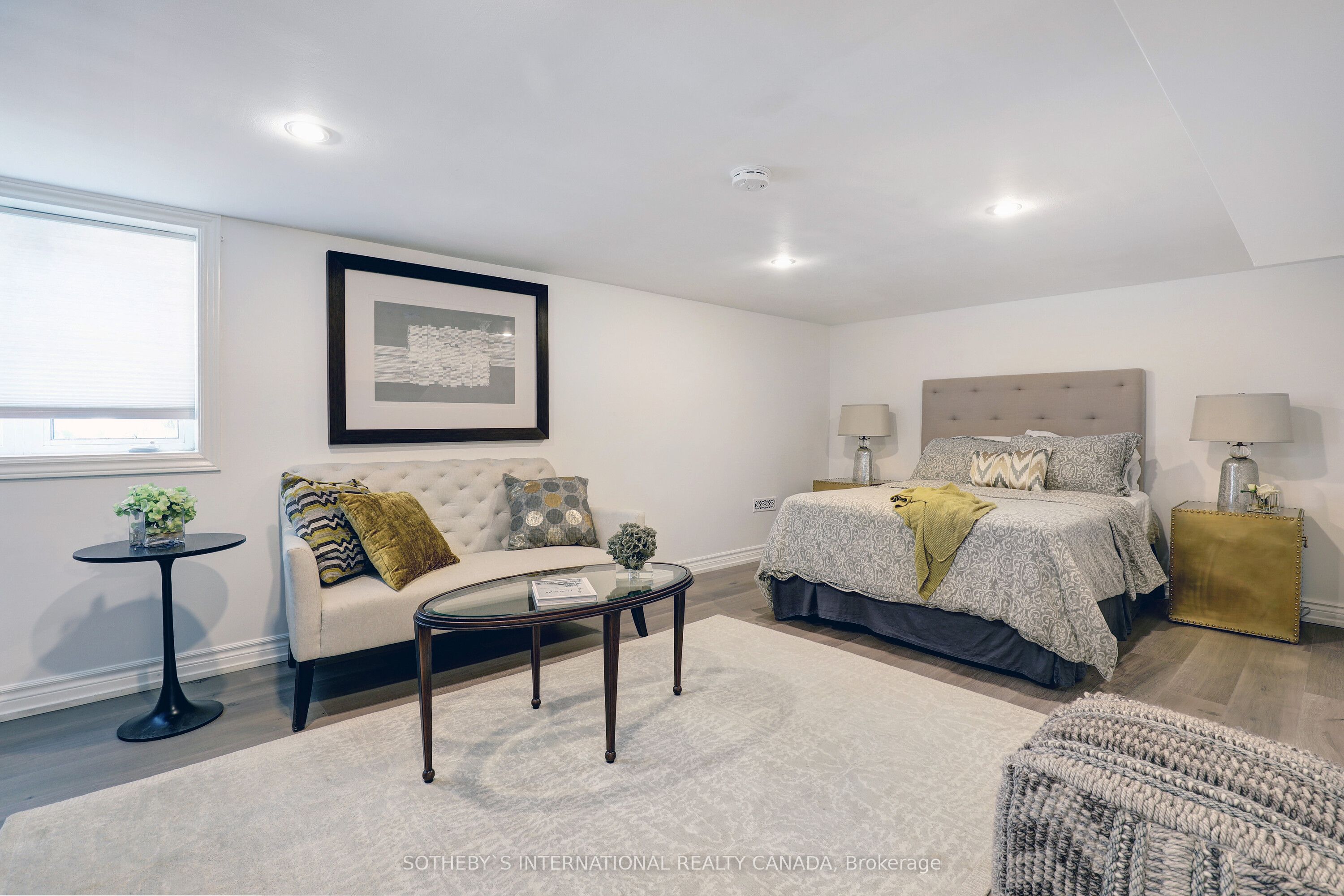 19 Southvale Drive Property Photo 24
