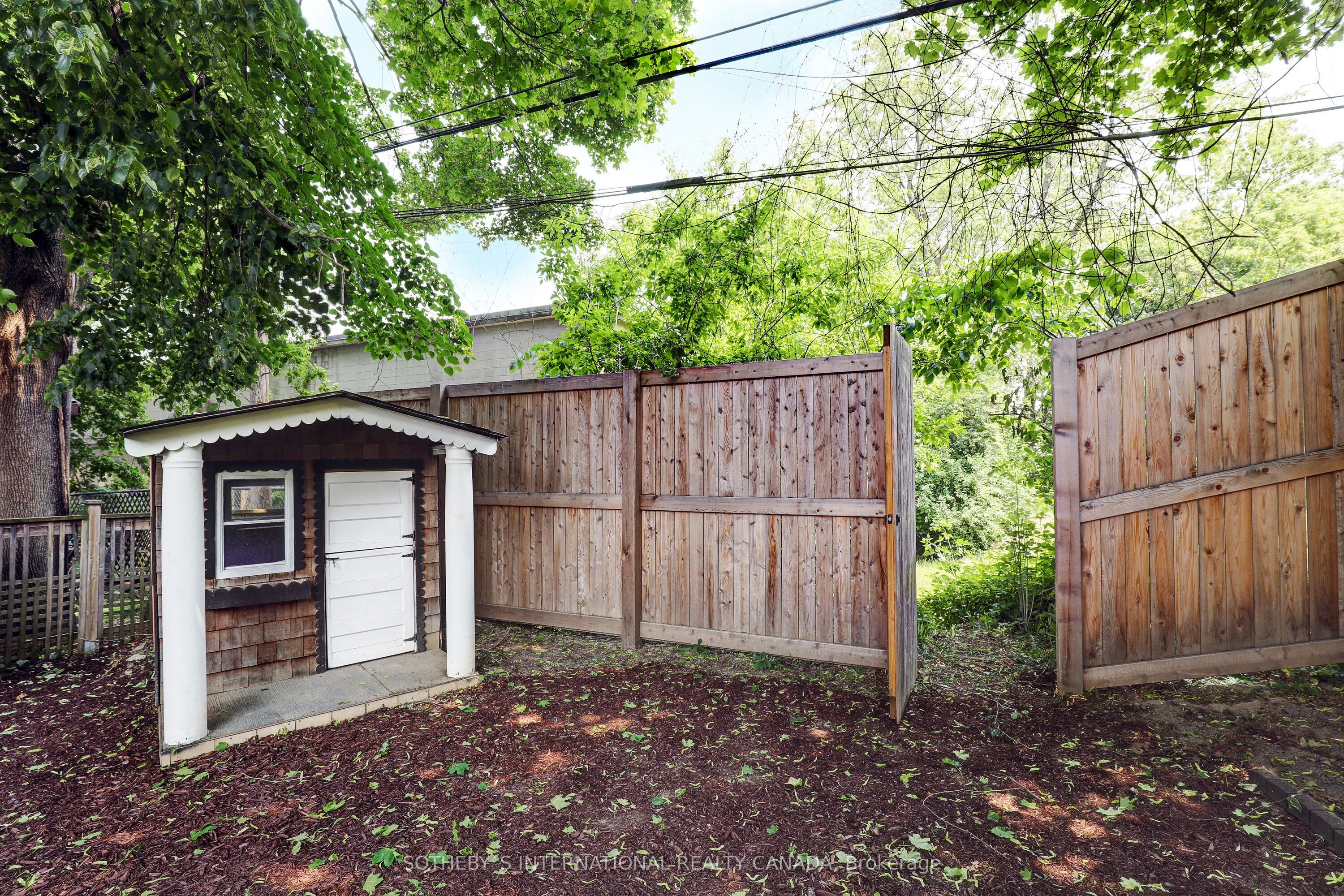19 Southvale Drive Property Photo 28