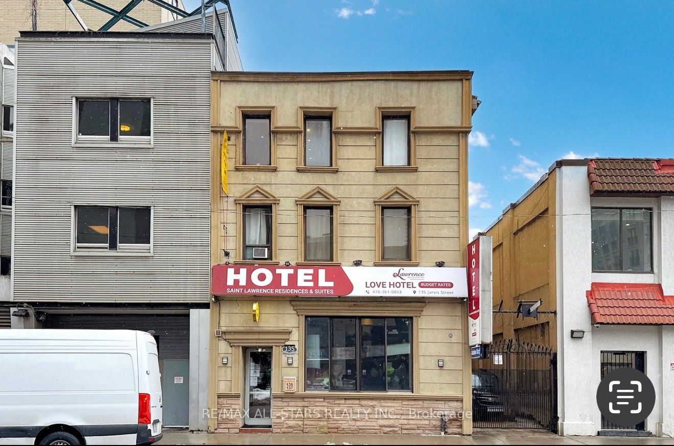 137 Jarvis Street Property Photo 1
