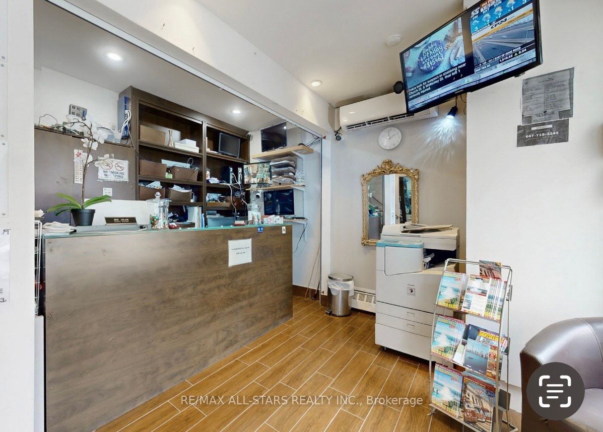 137 Jarvis Street Property Photo 4