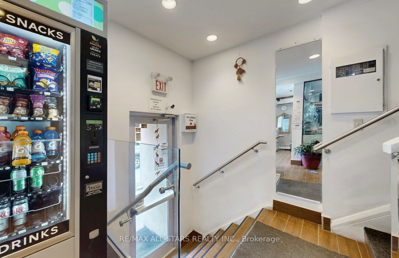 137 Jarvis Street Property Photo 7