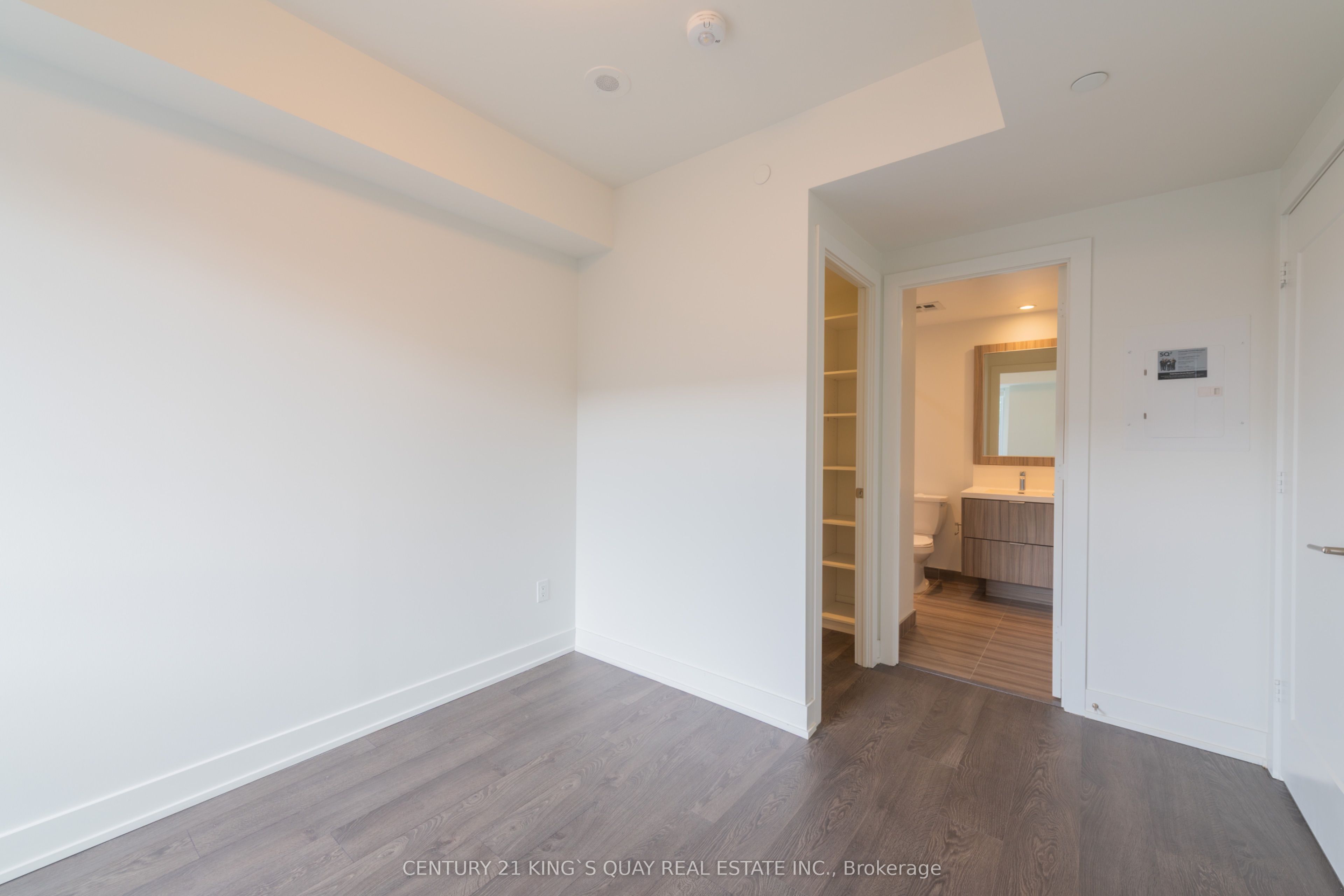 #219 - 80 Vanauley Street Property Photo 11