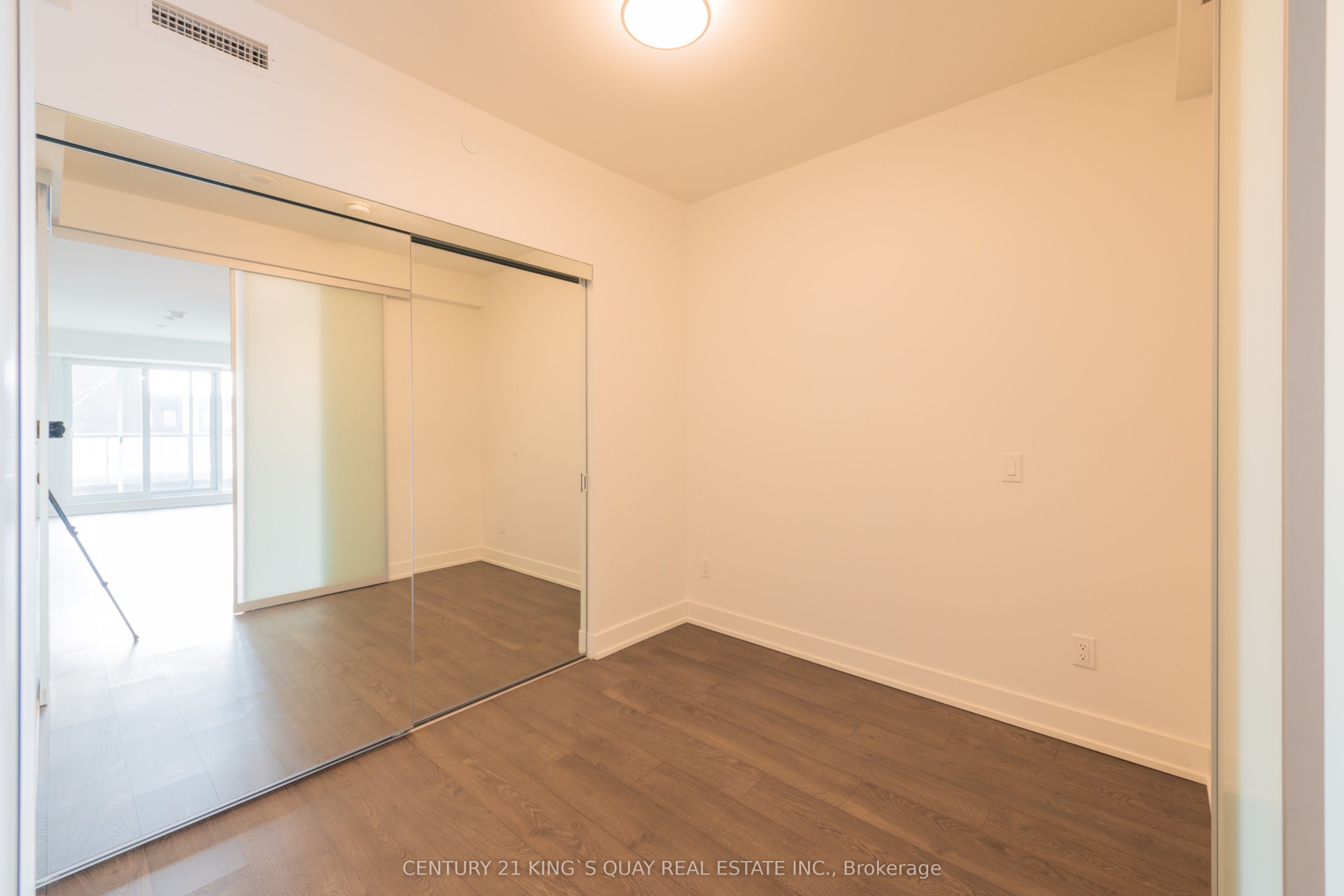 #219 - 80 Vanauley Street Property Photo 15