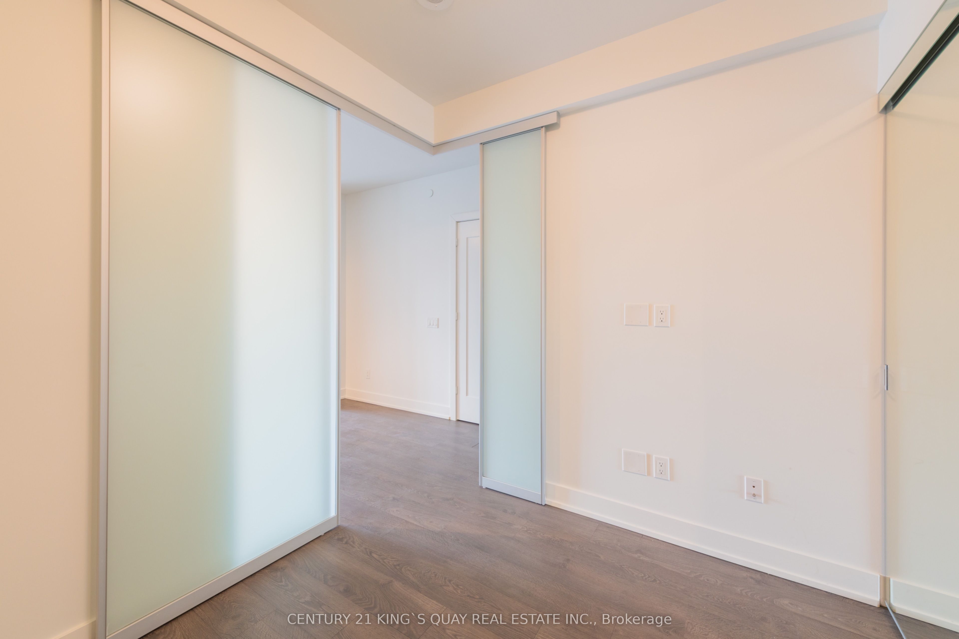 #219 - 80 Vanauley Street Property Photo 17
