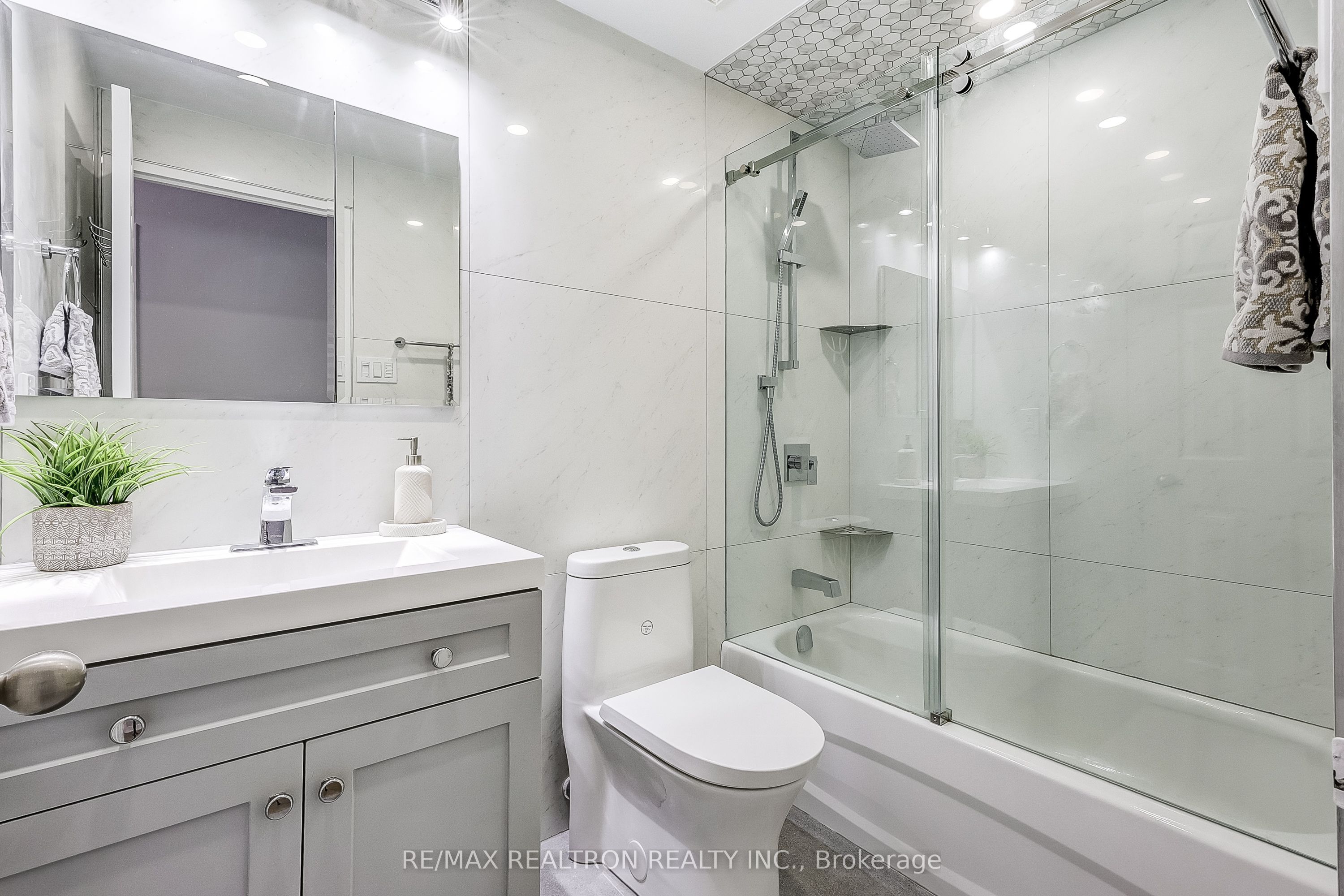 195 St Patrick Street 104b Property Photo 12