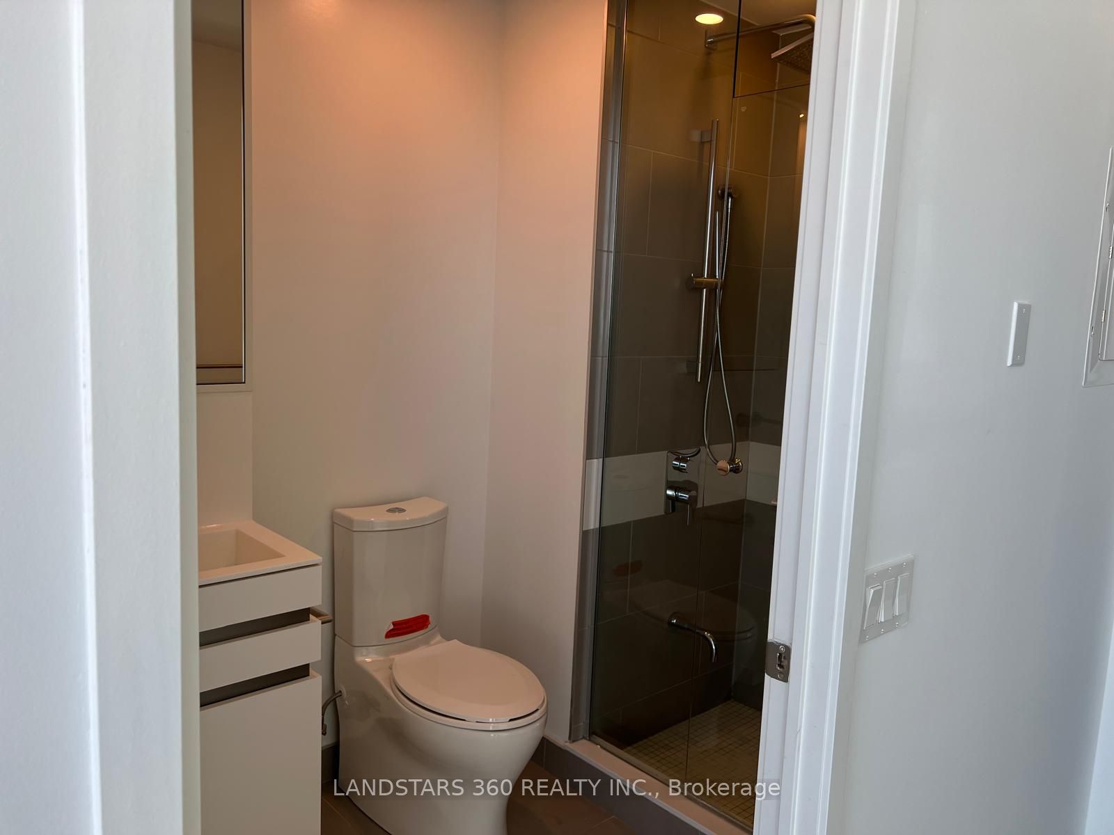 197 Yonge Street 6013 Property Photo 8