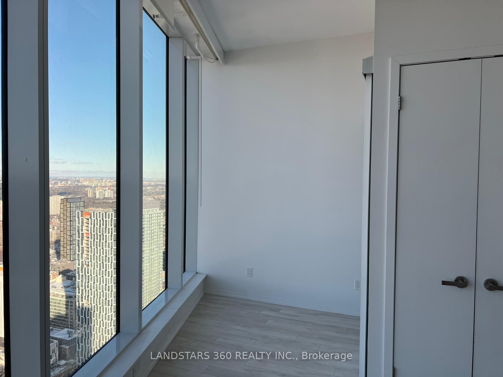 197 Yonge Street 6013 Property Photo 9