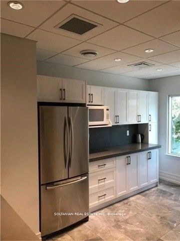 #300 - 175 Willowdale Avenue Property Photo 10