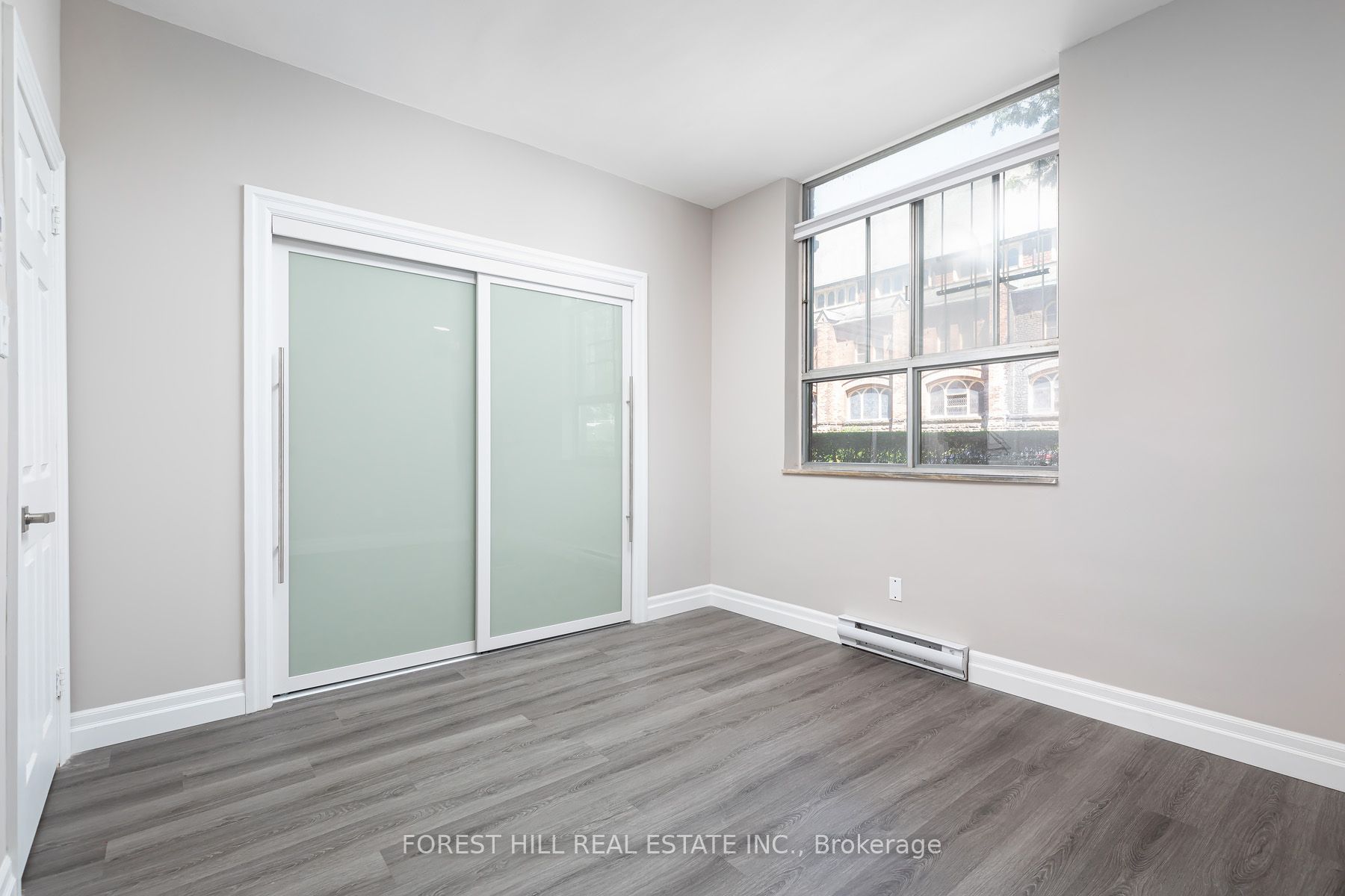 #102 - 34 Walmer Road Property Photo 14
