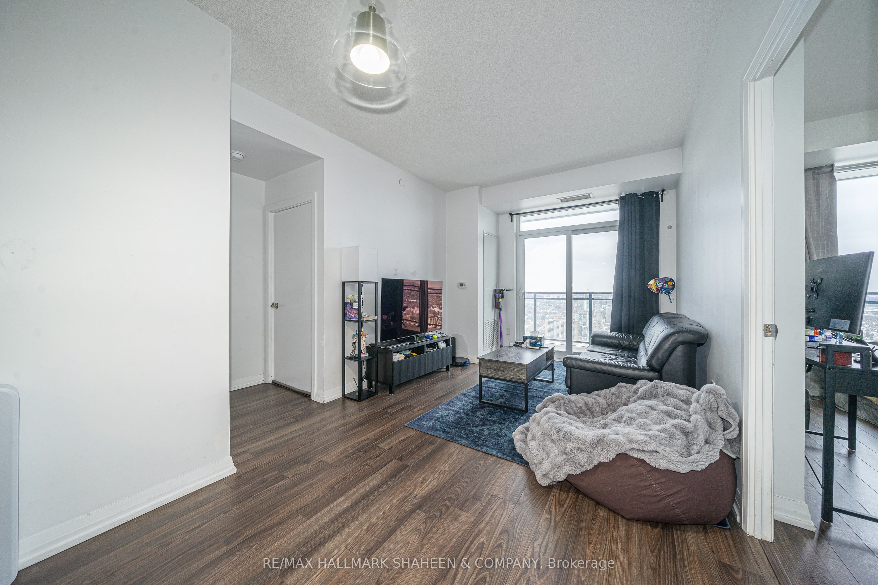 #3903 - 55 Ann O'reilly Road Property Photo 6