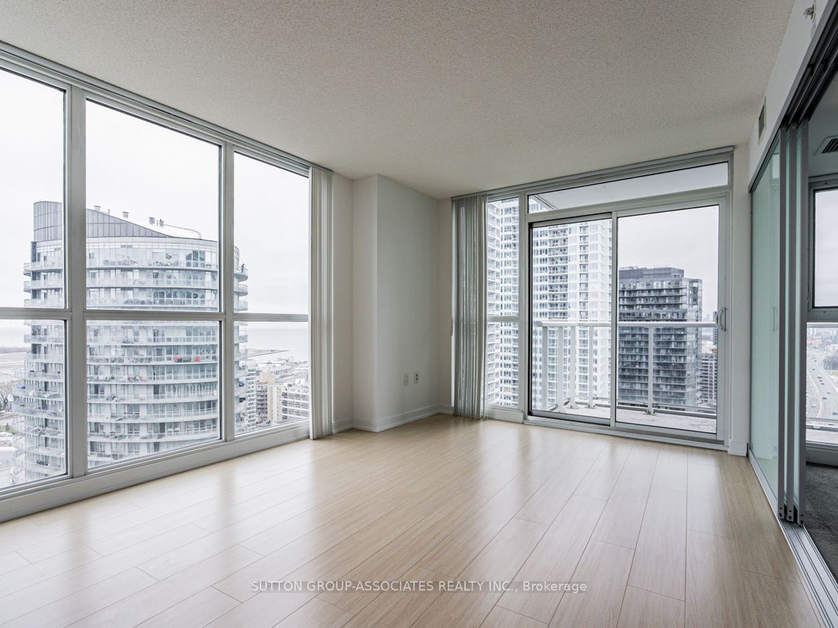 #2808 - 75 Queens Wharf Road Property Photo 6