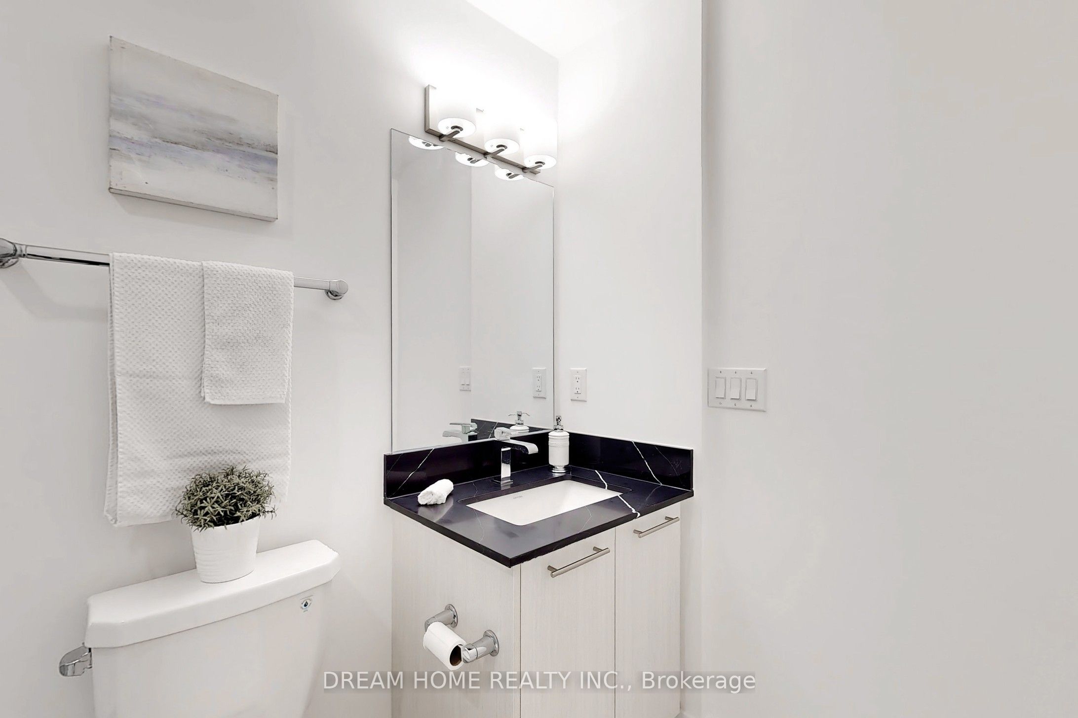#42 - 851 Sheppard Avenue Property Photo 12