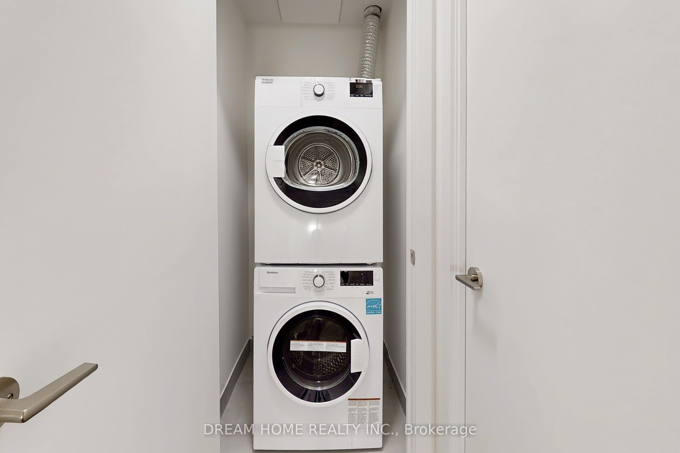 #42 - 851 Sheppard Avenue Property Photo 14