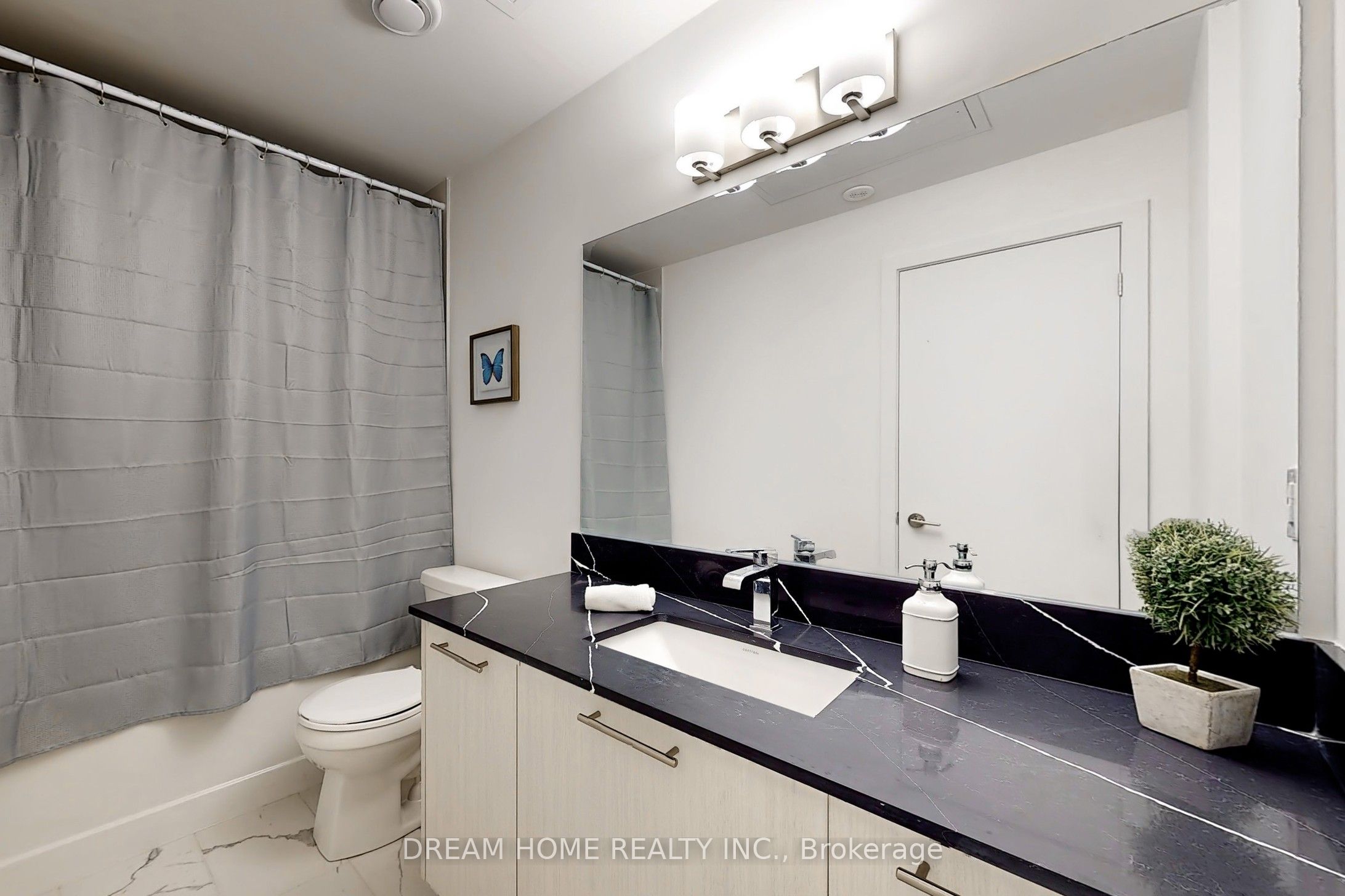 #42 - 851 Sheppard Avenue Property Photo 19