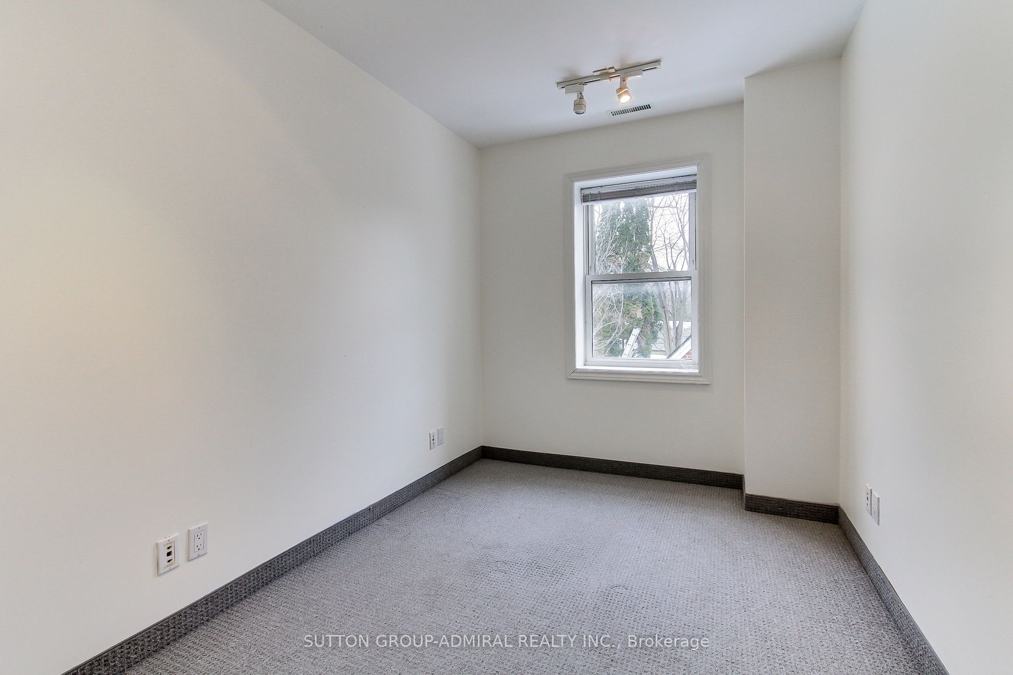 187 Finch Avenue Property Photo 27