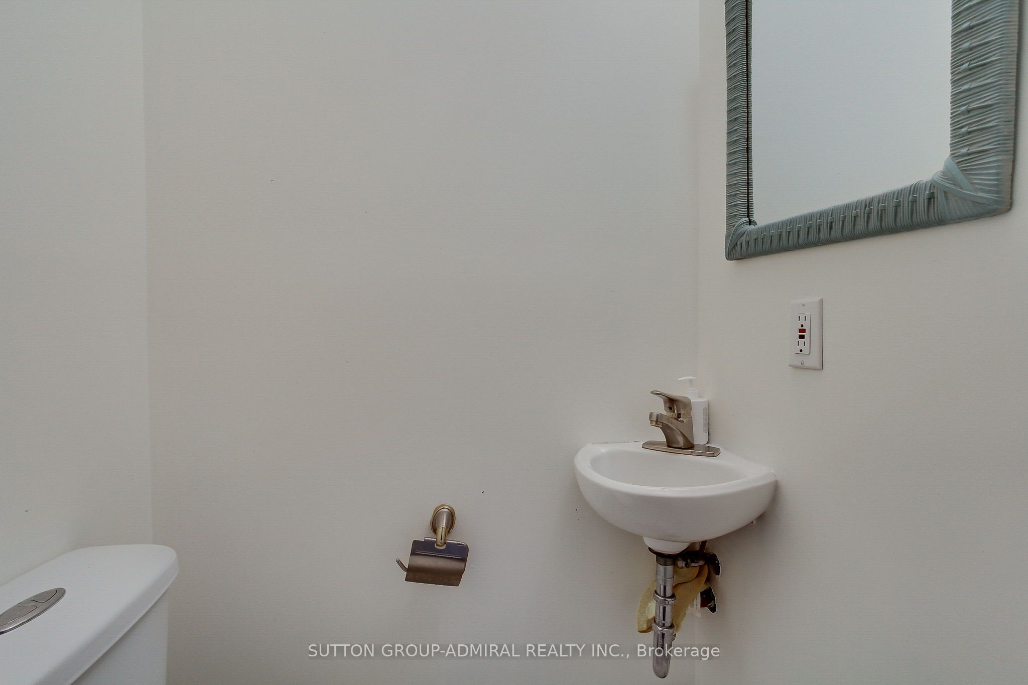 187 Finch Avenue Property Photo 36