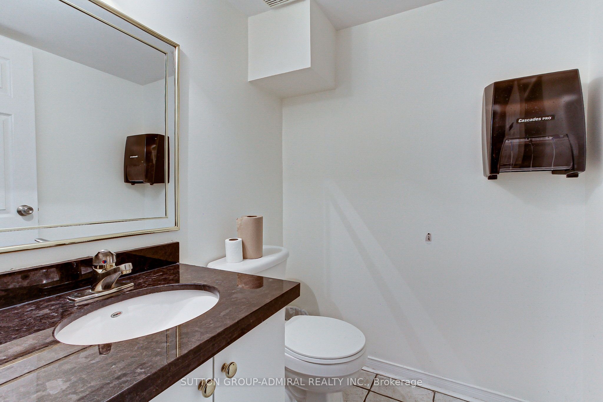 187 Finch Avenue Property Photo 45