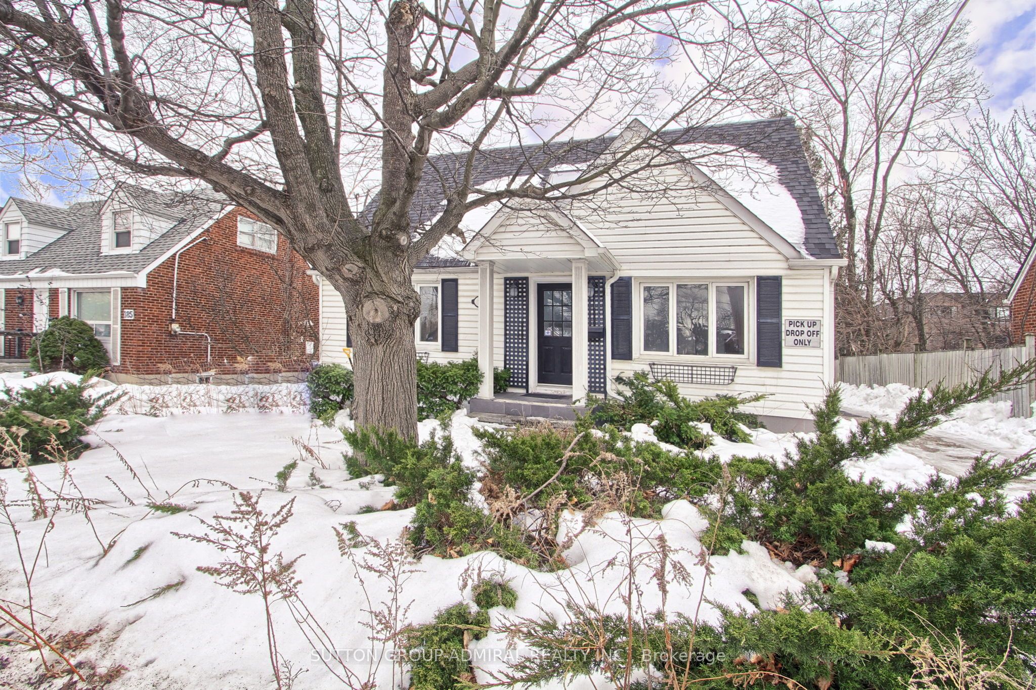 187 Finch Avenue Property Photo 1