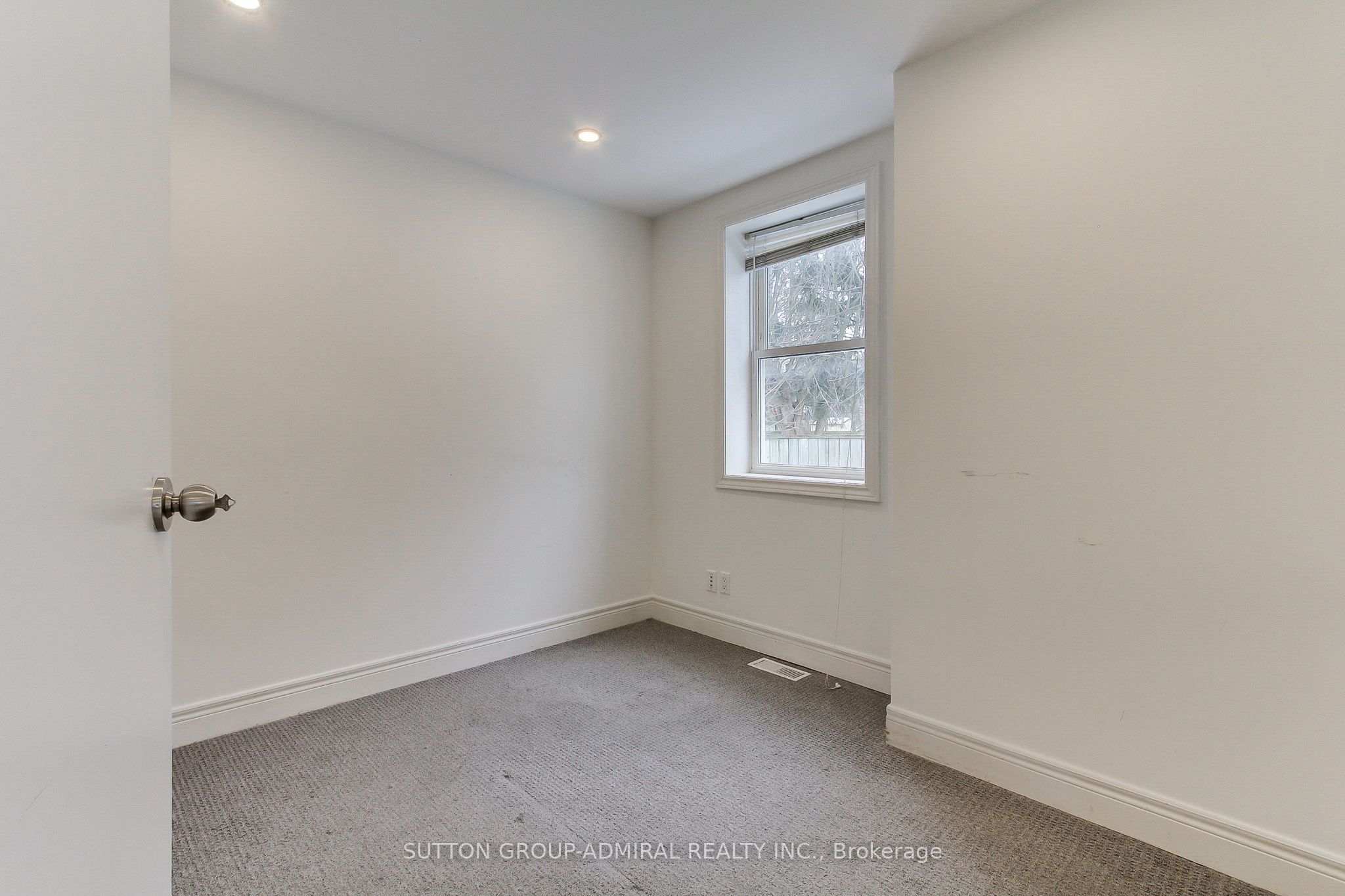 187 Finch Avenue Property Photo 24