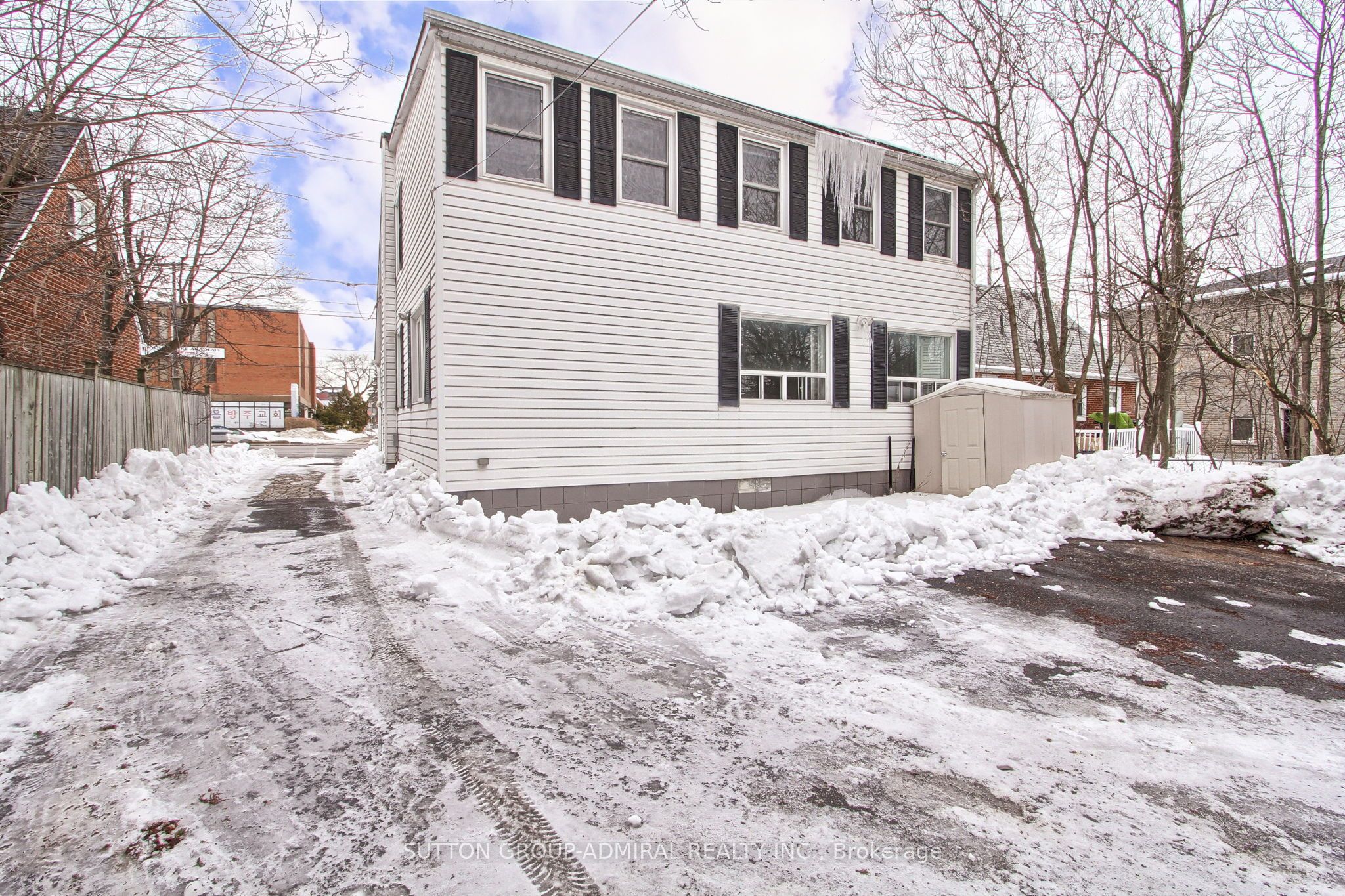 187 Finch Avenue Property Photo 48
