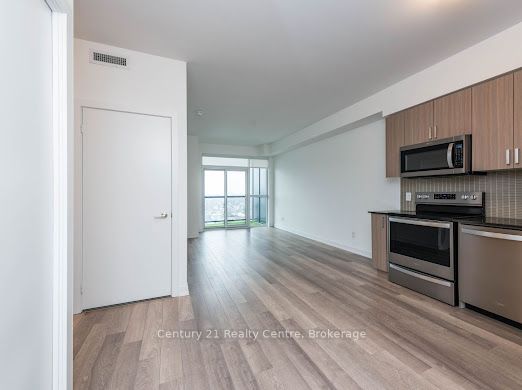 #1402 - 1603 Eglington Avenue Property Photo 6