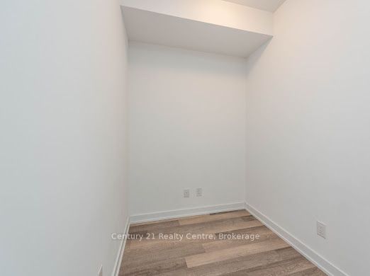 #1402 - 1603 Eglington Avenue Property Photo 10
