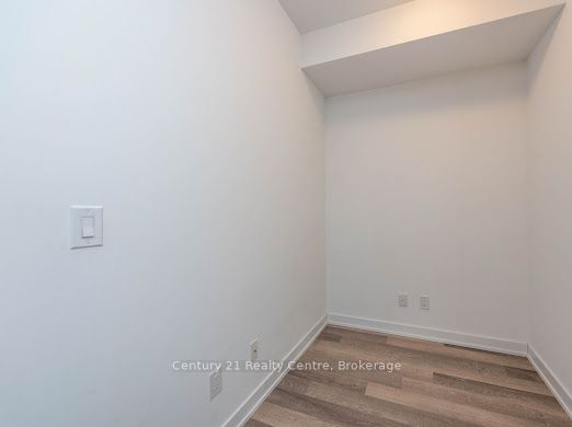#1402 - 1603 Eglington Avenue Property Photo 11