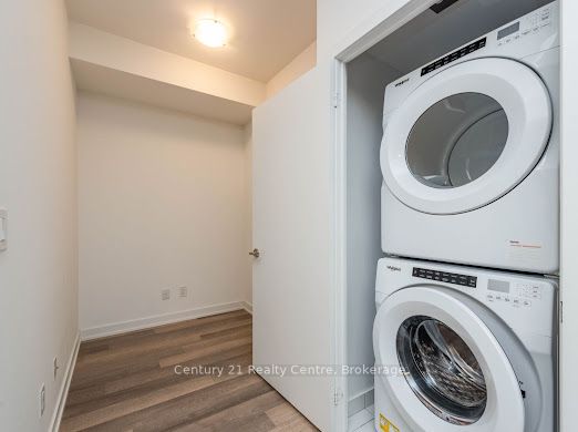 #1402 - 1603 Eglington Avenue Property Photo 12