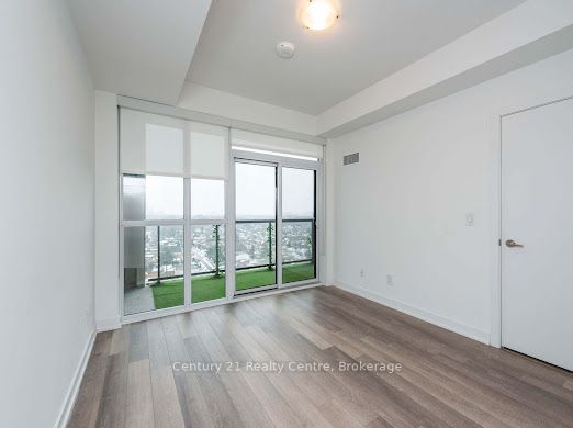 #1402 - 1603 Eglington Avenue Property Photo 16