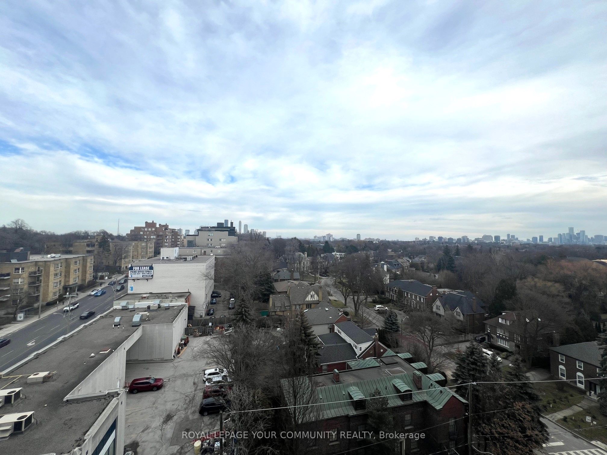 #1016 - 2020 Bathurst Street Property Photo 6