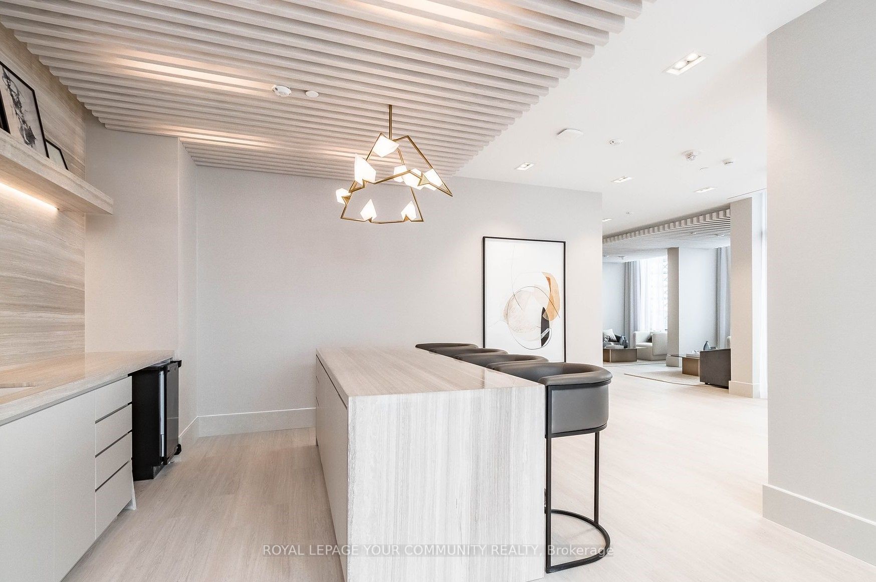 #1016 - 2020 Bathurst Street Property Photo 17