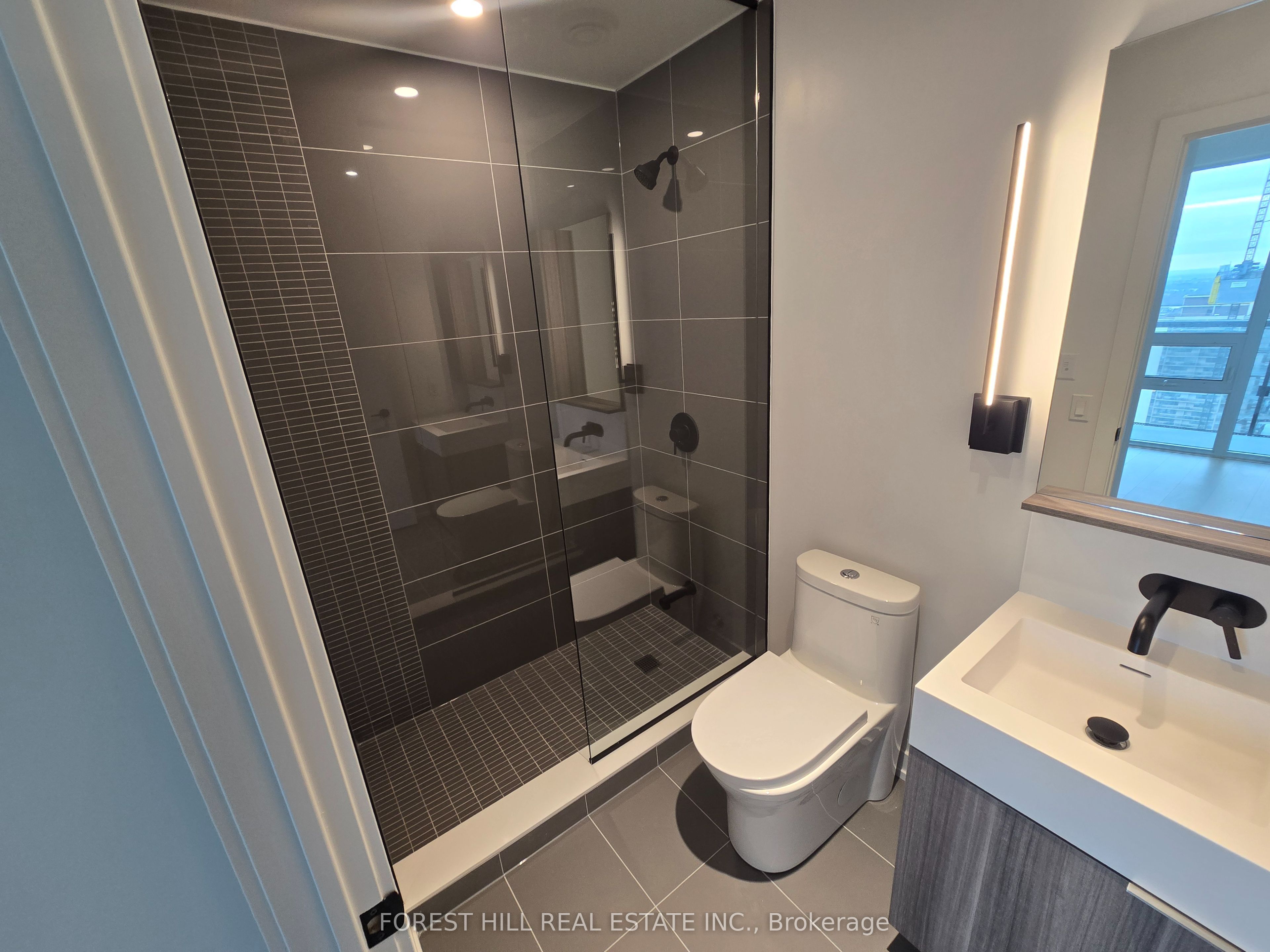 #2605 - 117 Broadway Avenue Property Photo 7