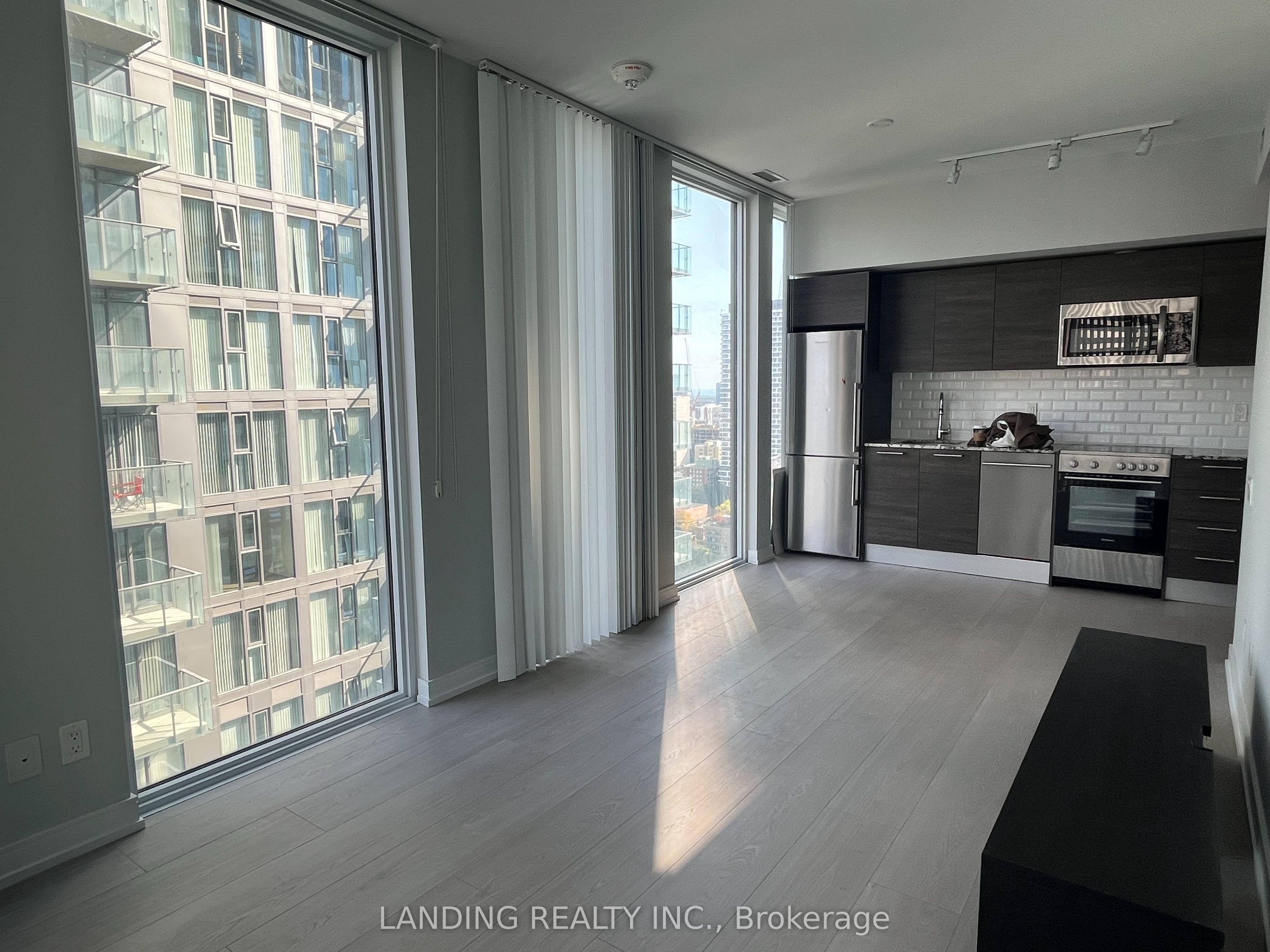 #2407 - 28 Wellesley Street Property Photo 2