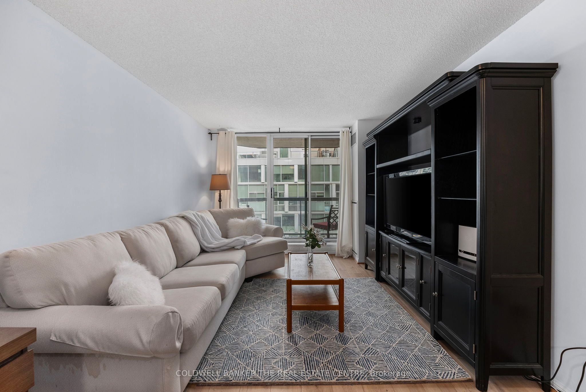 #704 - 311 Richmond Street Property Photo 7