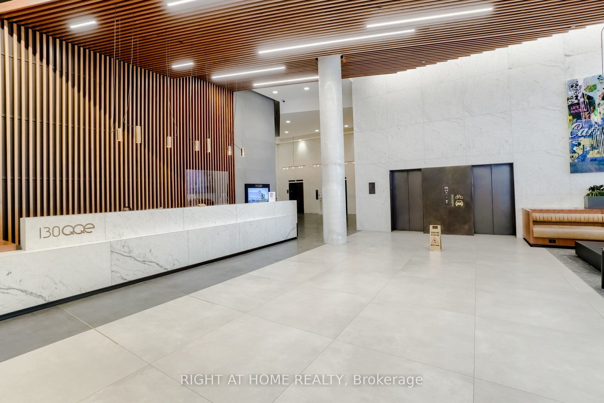 #922 - 130 Queens Quay Property Photo 7