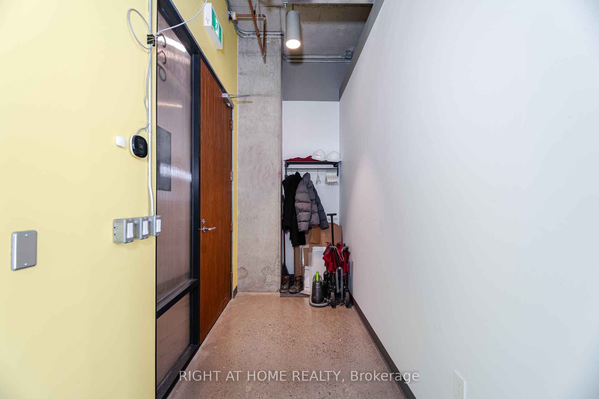 #922 - 130 Queens Quay Property Photo 10