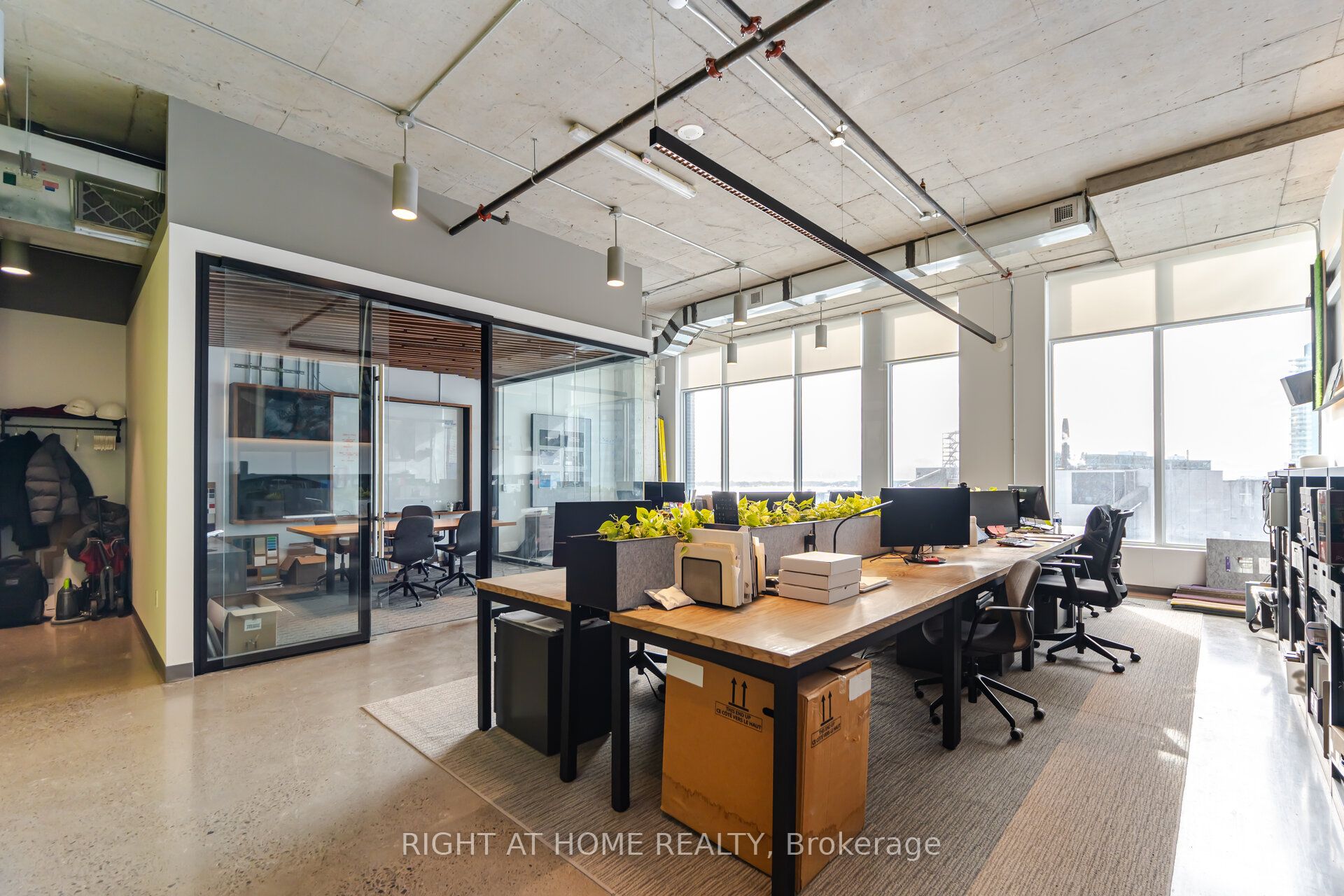 #922 - 130 Queens Quay Property Photo 11
