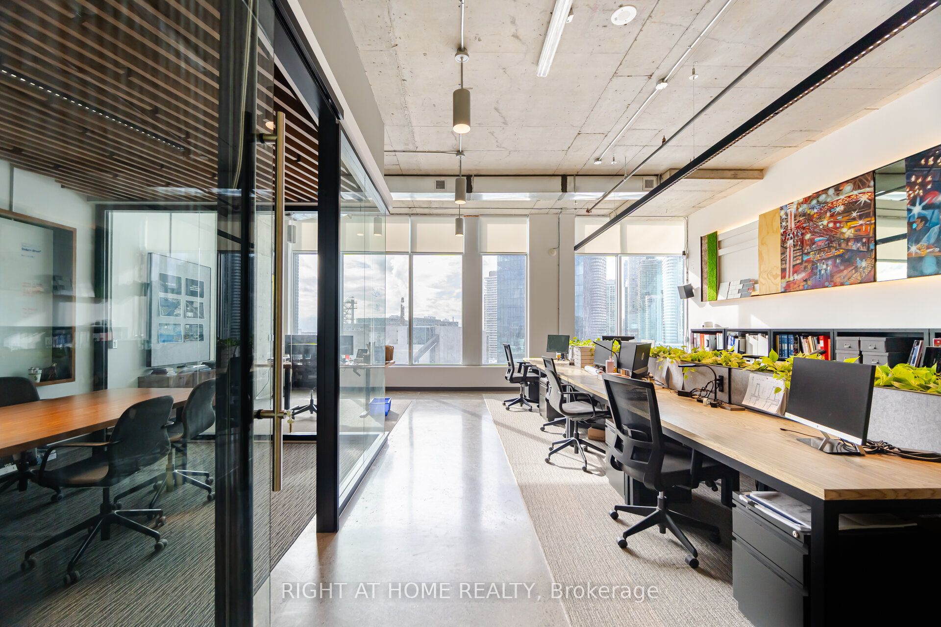 #922 - 130 Queens Quay Property Photo 14