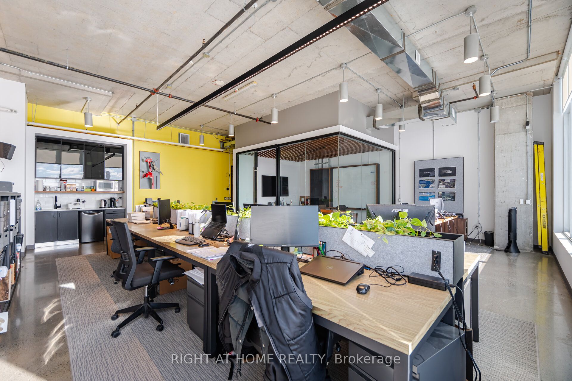 #922 - 130 Queens Quay Property Photo 21