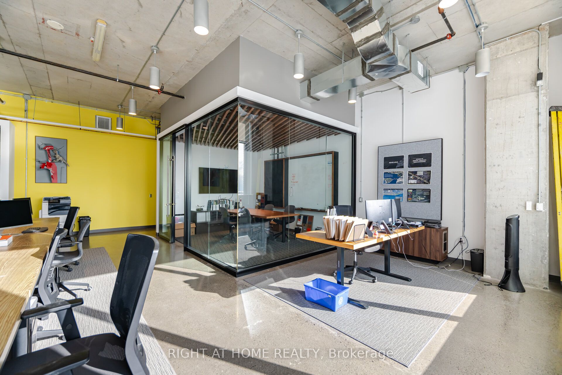 #922 - 130 Queens Quay Property Photo 22