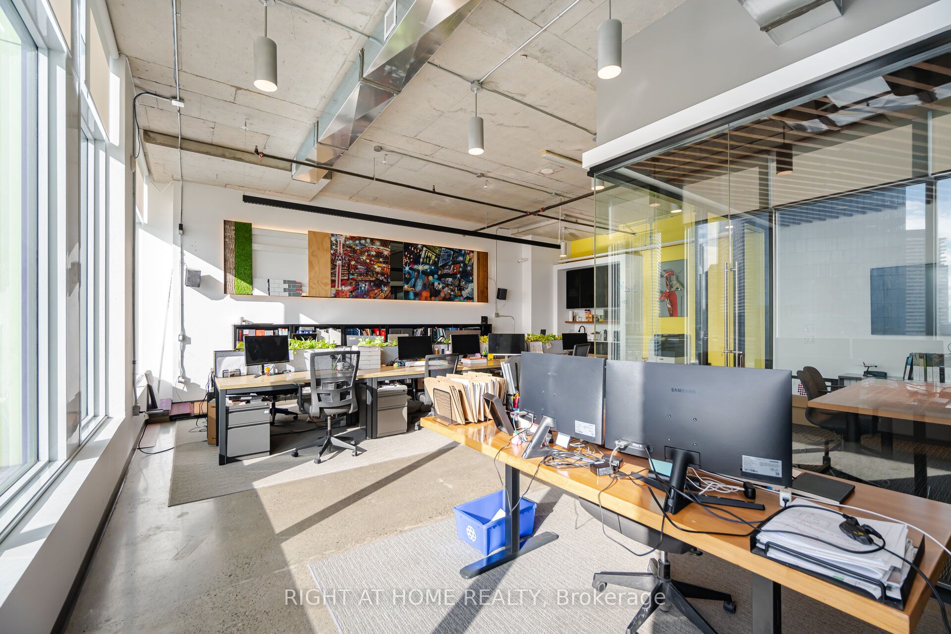 #922 - 130 Queens Quay Property Photo 24