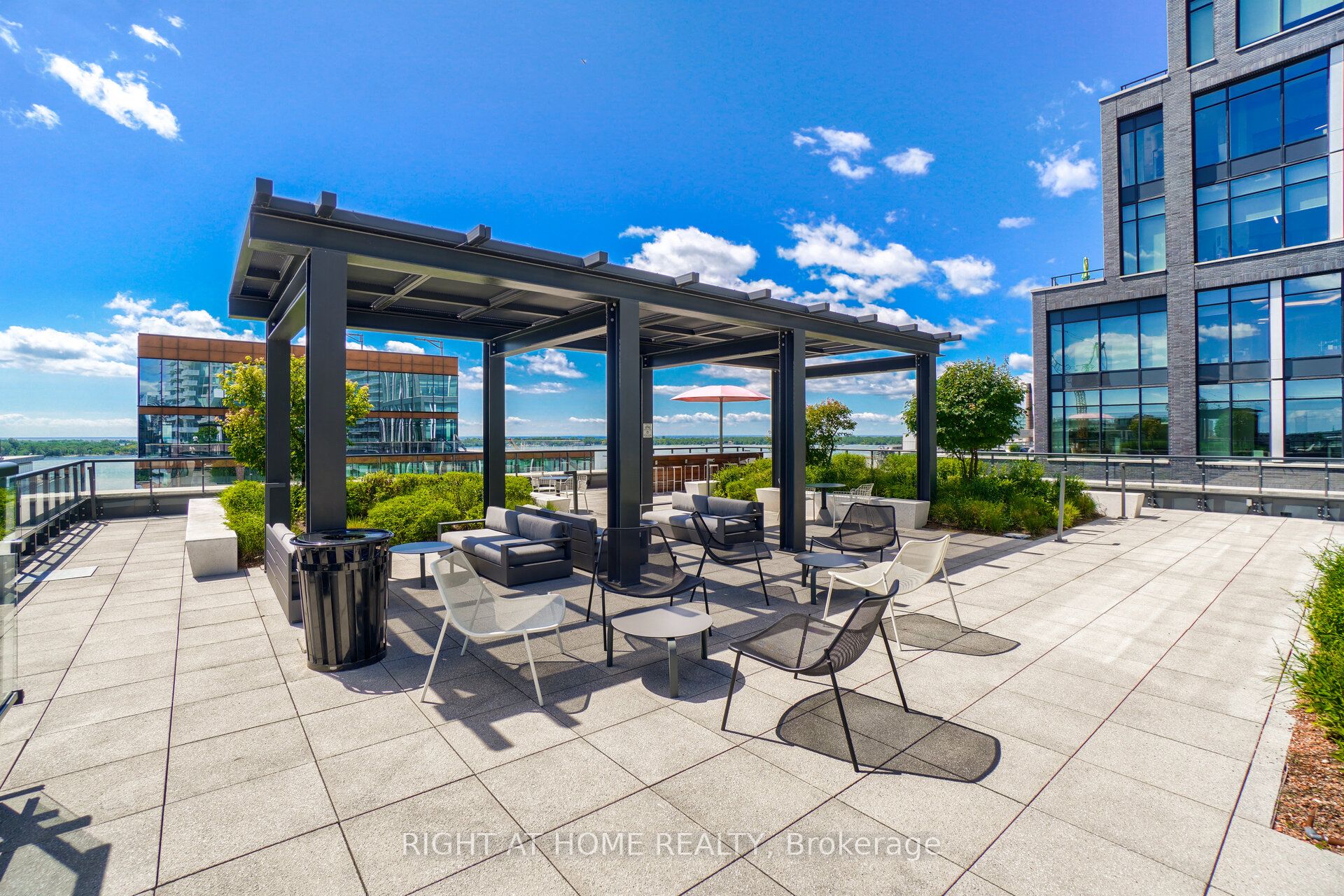 #922 - 130 Queens Quay Property Photo 39