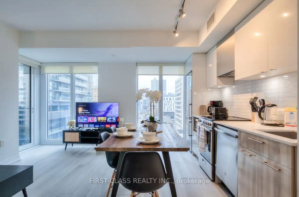 #826 - 251 Jarvis Street Property Photo 1
