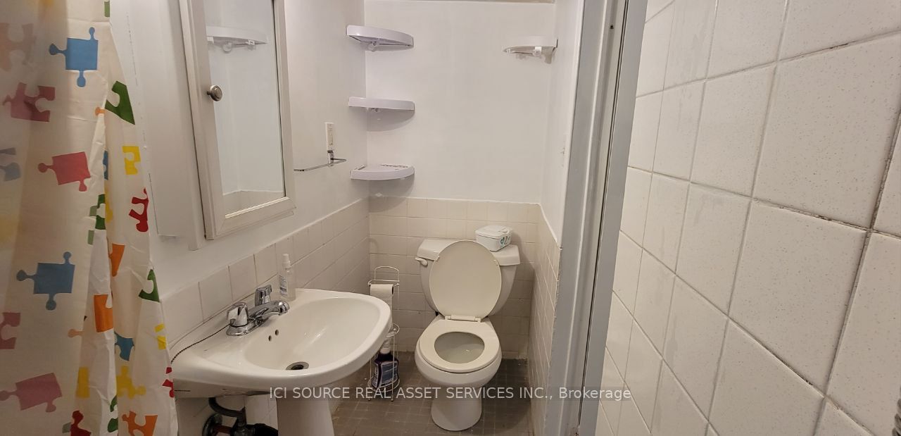 66 Madawaska Avenue Bsmt Property Photo 7