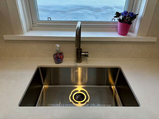39 Reiner Road Property Photo 8